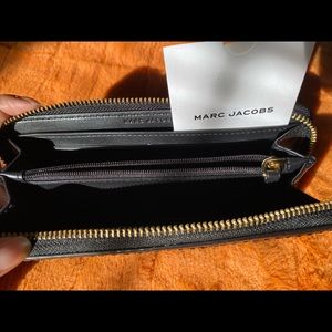 Marc Jacobs wallet